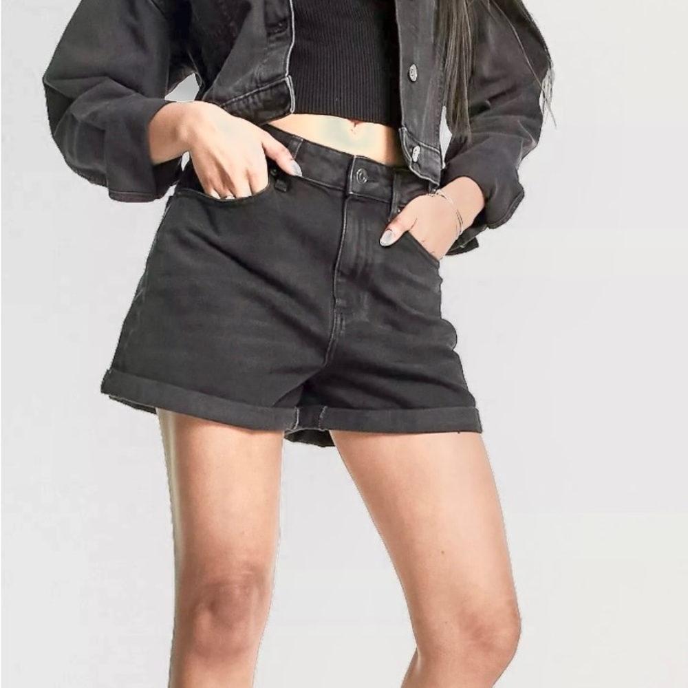 ASOS Denim Mom Jeans Shorts Faded Black Size UK 12 M
